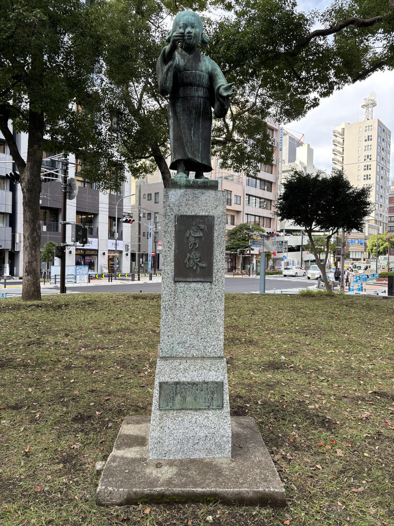 横浜中華街で謎解き街歩きをする謎解きウォークの画像